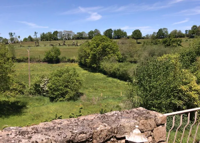 לינה וארוחת בוקר Papillons - Beauty, Comfort And Peace 25 Mins From Puy Du Fou Montournais